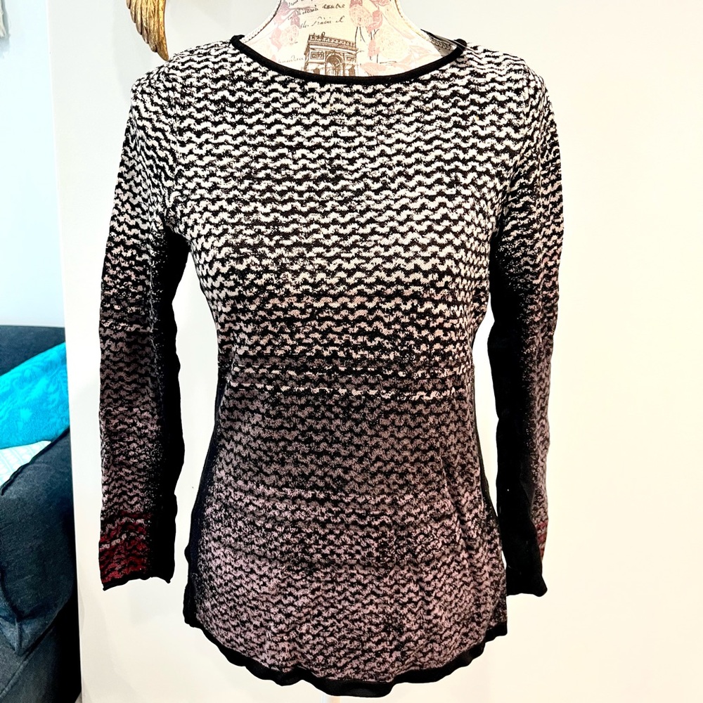 Nic and Zoe zig zag fade sweater small SP